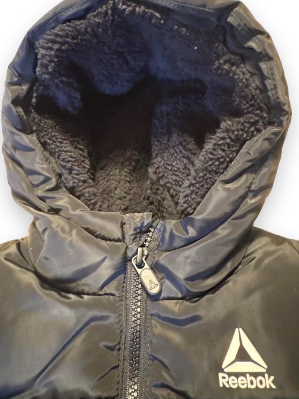 Reebok Kids size 12 months Black Hooded Puffer Jacket. Never worn - Picture 2 of 5